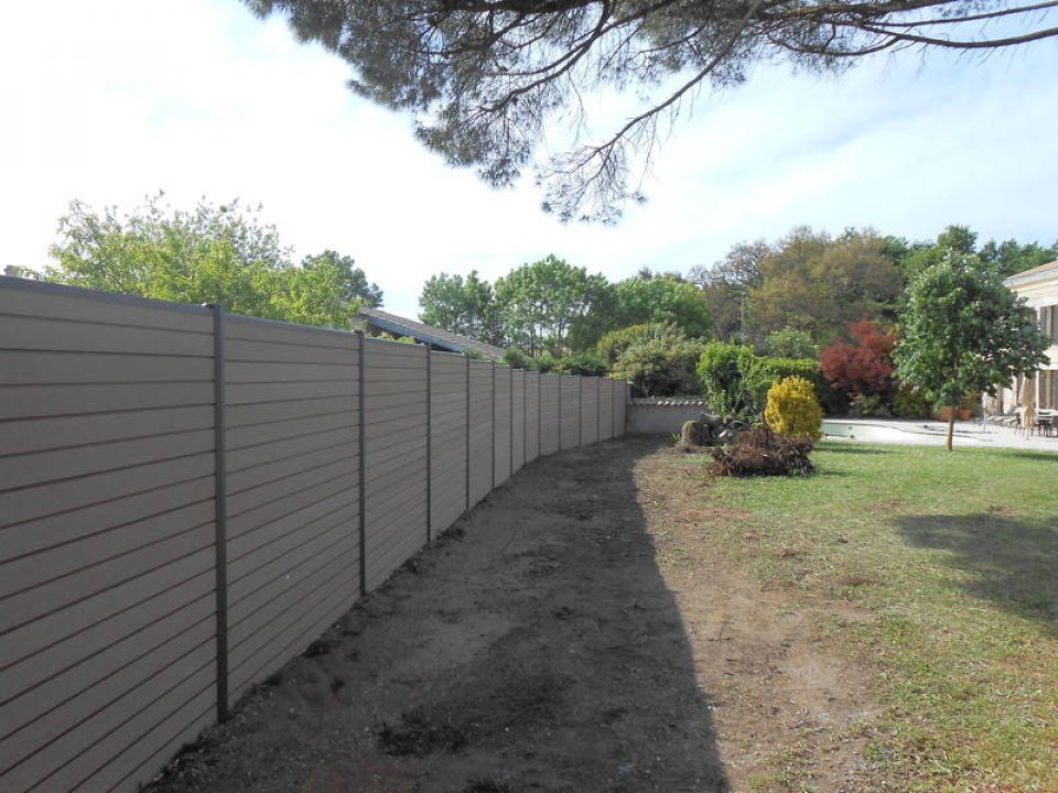 Fourniture & pose clôture en Bois Composite à CARTELEGUE (33)